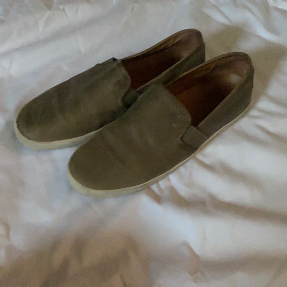 FRYE SLIP ON SNEAKERS